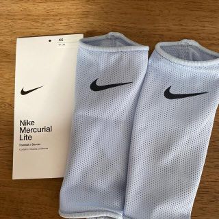 ナイキ(NIKE)のレガース止め　シンガード　新品　未使用　XS(ウェア)