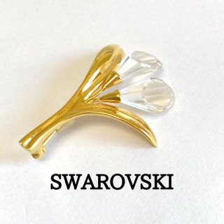 スワロフスキー(SWAROVSKI)のスワロフスキー　クリスタルブローチ　ゴールド(ブローチ/コサージュ)