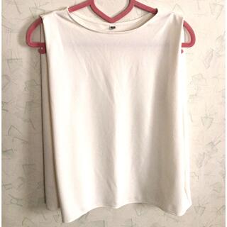 ユニクロ(UNIQLO)のユニクロ　トップス(Tシャツ(半袖/袖なし))
