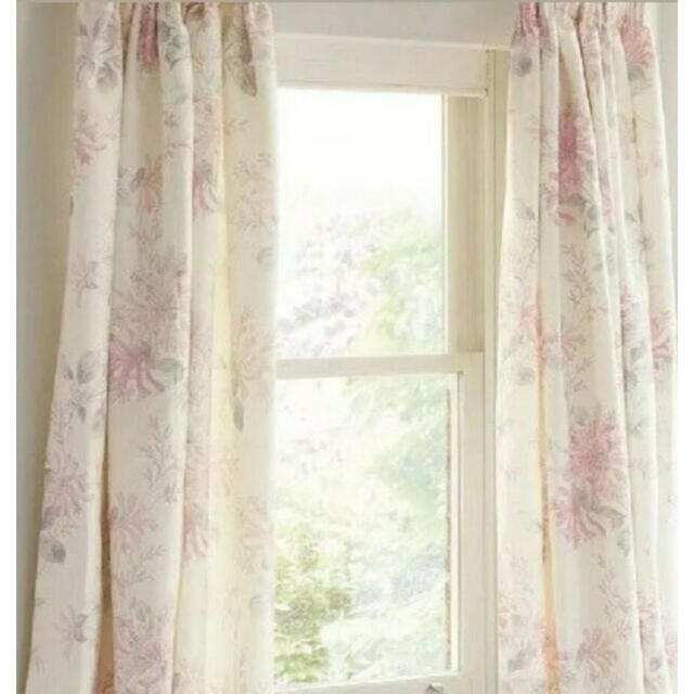 LAURA ASHLEY - ローラアシュレイ ペンシルカーテン2枚ハニーサックル