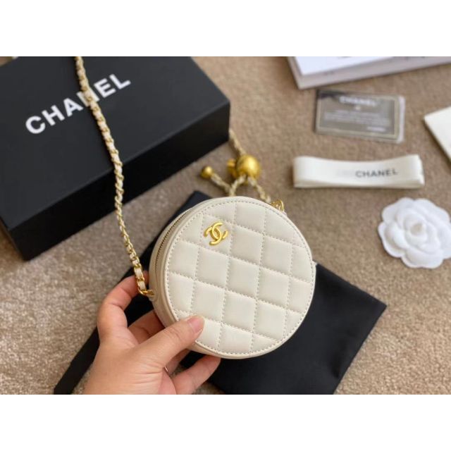 ッグです CHANEL - シャネル CHANELラウンドチェーンショルダーバッグの通販 by ユキト 's shop|シャネルならラクマ カテゴリ