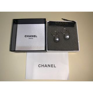 シャネル(CHANEL)のCHANEL ピアス　ブラックGYパールピアス(ピアス)