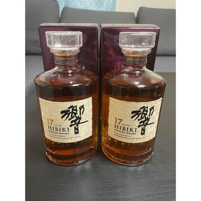 響17年700ml  1本セット新品・未開封箱付き食品/飲料/酒