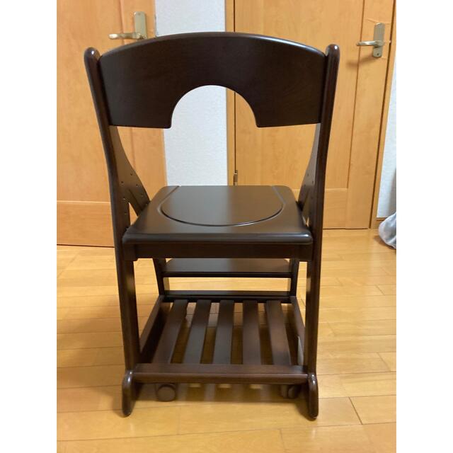 ニトリ(ニトリ)の学習椅子　濃い茶色 インテリア/住まい/日用品の椅子/チェア(デスクチェア)の商品写真