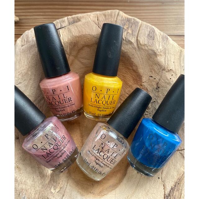 OPI(オーピーアイ)の18000円 OPI9本おまけ3本　ネイルポリッシュカラーマニキュア コスメ/美容のネイル(ネイル用品)の商品写真