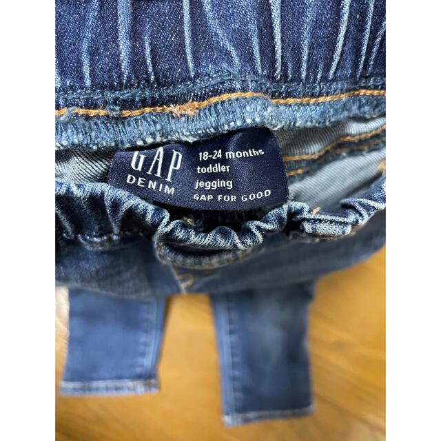 GAP(ギャップ)のGAP デニム  90 キッズ/ベビー/マタニティのキッズ服女の子用(90cm~)(パンツ/スパッツ)の商品写真