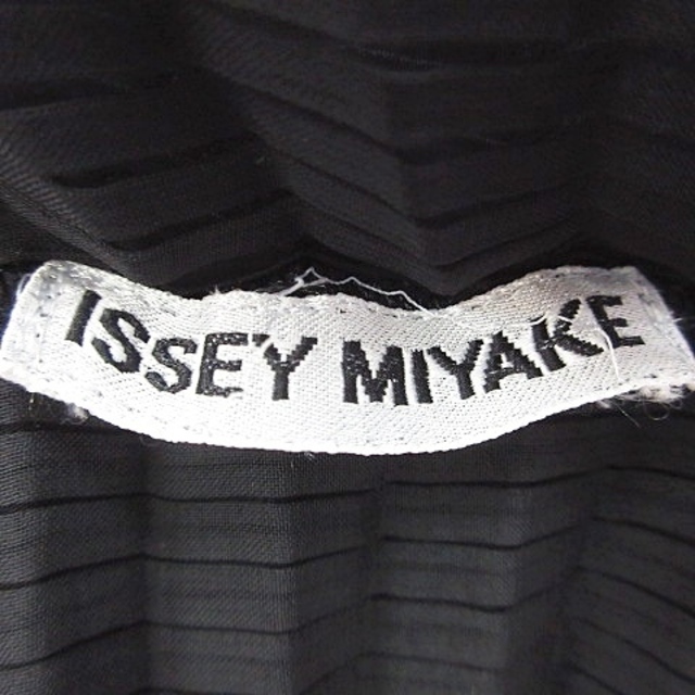 ISSEY MIYAKE(イッセイミヤケ)のイッセイミヤケ ISSEY MIYAKE ブラウス シャツ 長袖 シャツカラー レディースのトップス(シャツ/ブラウス(長袖/七分))の商品写真