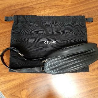 セリーヌ(celine)の【美品】CELINE ボディバッグ ブラック(ボディバッグ/ウエストポーチ)