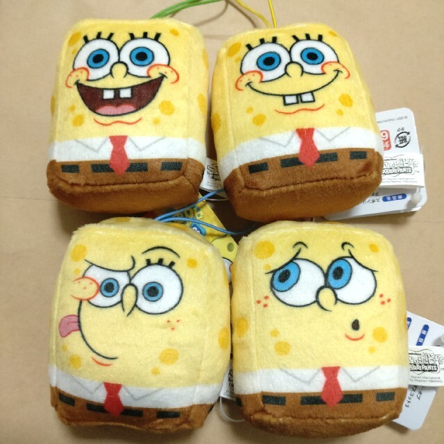 スポンジボブ フェイスマスコット3 全4種 えがお にっこり ペロリ う〜ん エンタメ/ホビーのおもちゃ/ぬいぐるみ(ぬいぐるみ)の商品写真