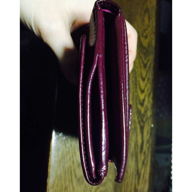Saint Laurent(サンローラン)の【年末処分SALE】YSL 二つ折財布 箱なしで割引あり レディースのファッション小物(財布)の商品写真