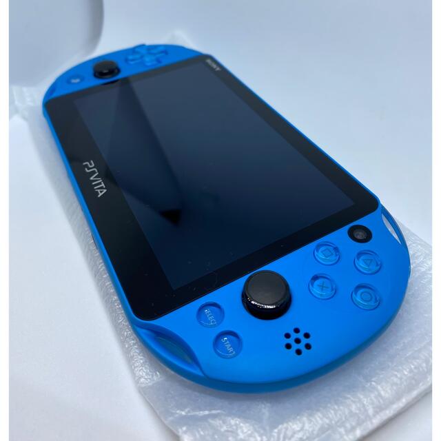 PlayStation Vita(プレイステーションヴィータ)の✨美品✨ ps vita 2000 ブルー ケースフィルムソフト付き エンタメ/ホビーのゲームソフト/ゲーム機本体(携帯用ゲーム機本体)の商品写真