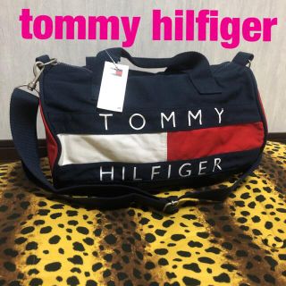 トミーヒルフィガー(TOMMY HILFIGER)の新品タグ付き☆トミーヒルフィガー  ミニボストンバッグ(ドラムバッグ)