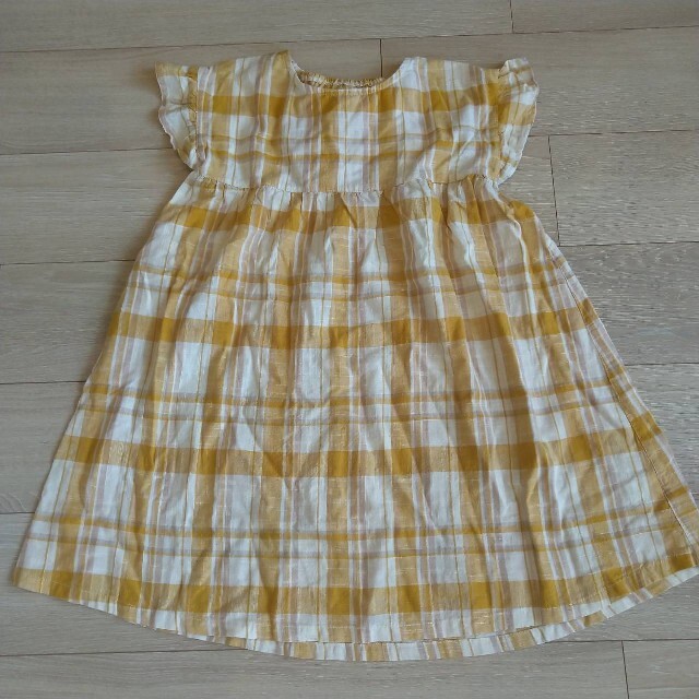 Seraph(セラフ)の新品　セラフ　バックリボンサックワンピ キッズ/ベビー/マタニティのキッズ服女の子用(90cm~)(ワンピース)の商品写真