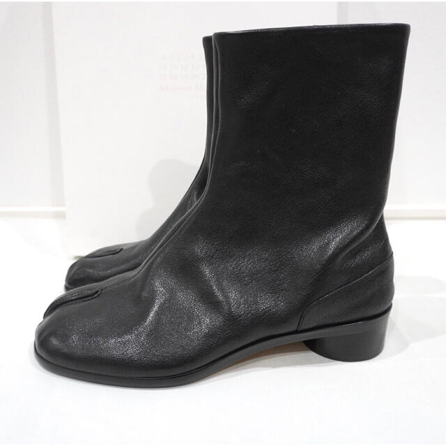 Maison Martin Margiela(マルタンマルジェラ)の【新品】21ss MaisonMargiela Tabi 40 3cmヒール 黒 メンズの靴/シューズ(ブーツ)の商品写真