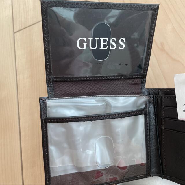 GUESS(ゲス)の【新品未使用】guess 二つ折り財布　メンズ メンズのファッション小物(折り財布)の商品写真