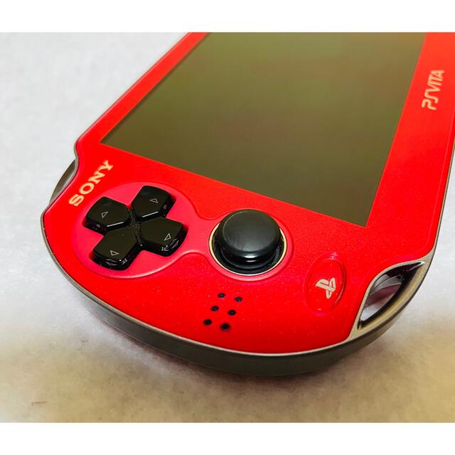 PlayStation Vita(プレイステーションヴィータ)のPS Vita PCH-1000 ZA03 コスミックレッド 動作確認済み エンタメ/ホビーのゲームソフト/ゲーム機本体(家庭用ゲーム機本体)の商品写真