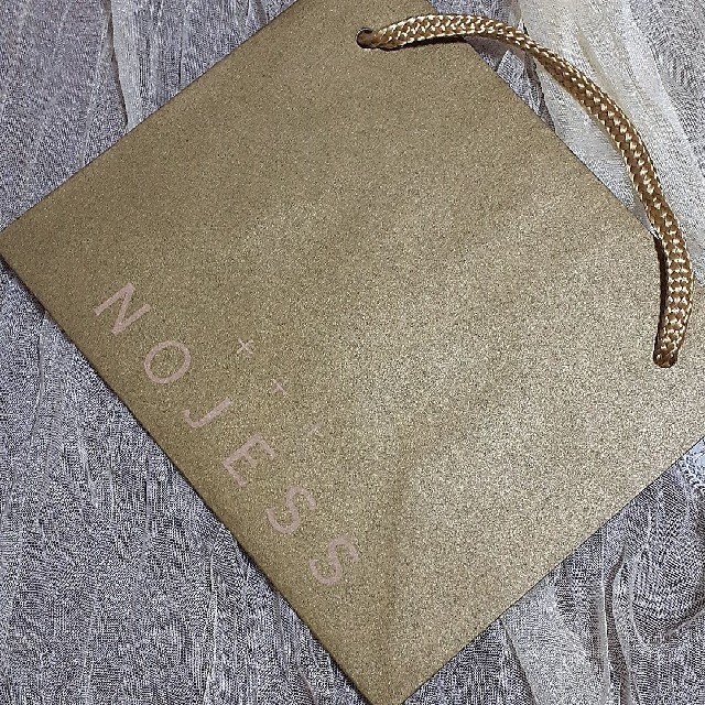 NOJESS(ノジェス)のノジェス　紙袋 レディースのバッグ(ショップ袋)の商品写真