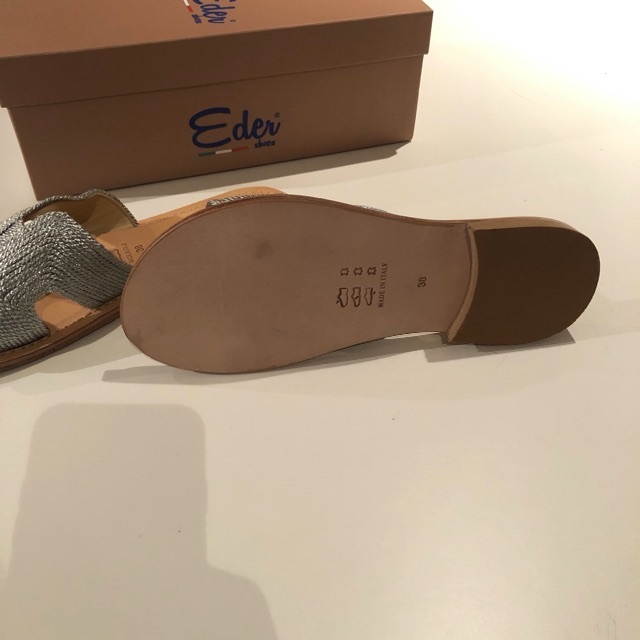 バーリで 新品 レザー サンダル 送の通販 by monikanorichi's shop｜ラクマ EDER SHOES エダーシューズ