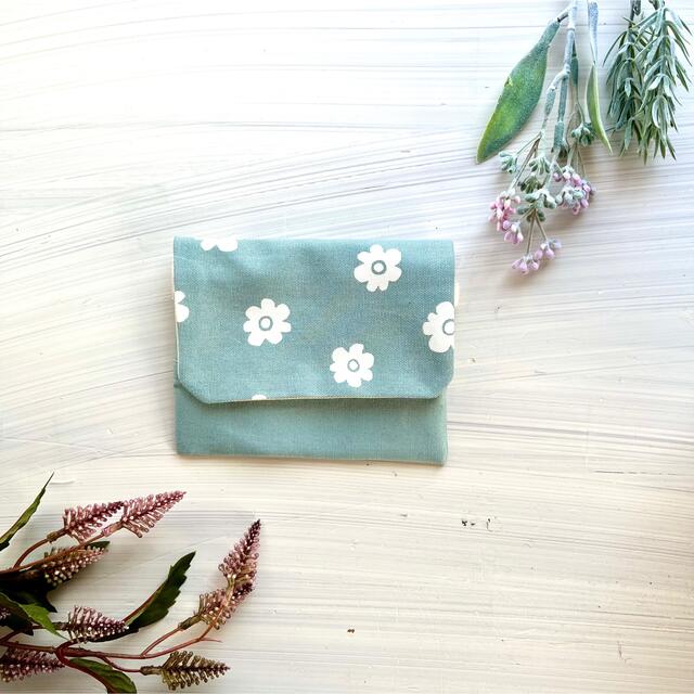 北欧風 花柄×くすみグリーン 移動ポケット ハンドメイドのキッズ/ベビー(外出用品)の商品写真