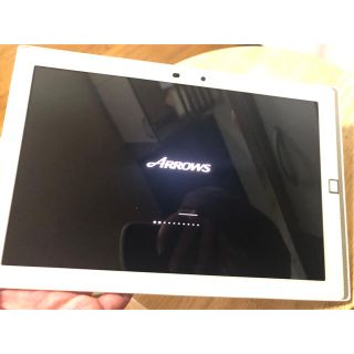 美品 10型タブ ARROWS Tab 2G/64G フルセグ a2023-