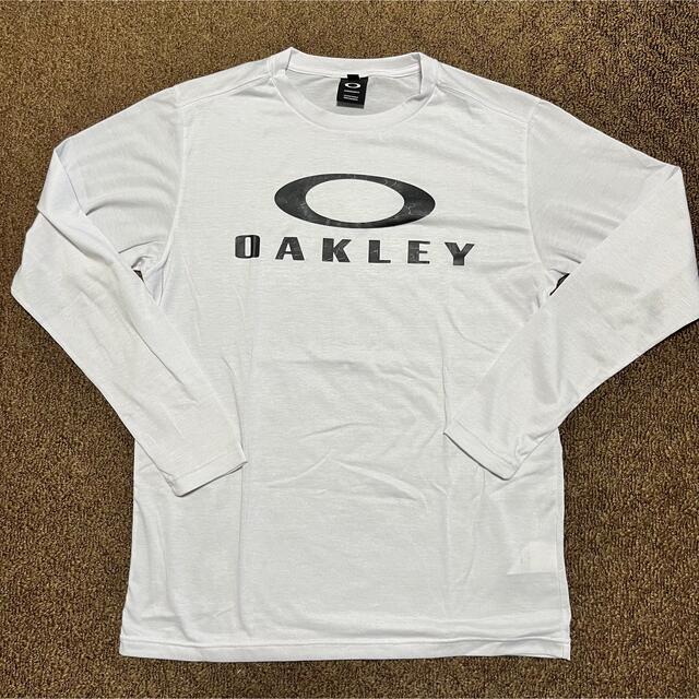 Oakley(オークリー)のOAKLEY オークリー ロンＴ メンズのトップス(Tシャツ/カットソー(七分/長袖))の商品写真