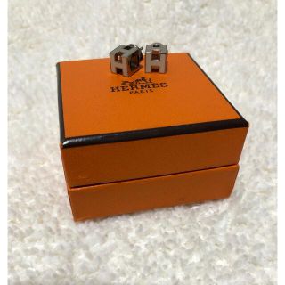 エルメス(Hermes)のエルメス　キューブピアス　ホワイト(ピアス)