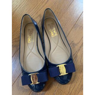 サルヴァトーレフェラガモ(Salvatore Ferragamo)のフェラガモ  フラット　バレエシューズ　パンプス(バレエシューズ)