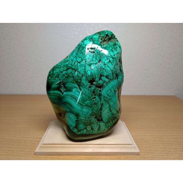 緑紋・2.2kg マラカイト 孔雀石 原石 鑑賞石 自然石 誕生石 鉱物 水石-
