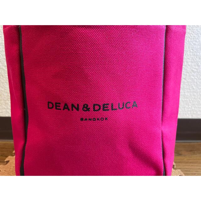 DEAN & DELUCA(ディーンアンドデルーカ)のDEAN&DELUCAトートバッグ タイ限定バレンタインシリーズ 大人気 レディースのバッグ(トートバッグ)の商品写真