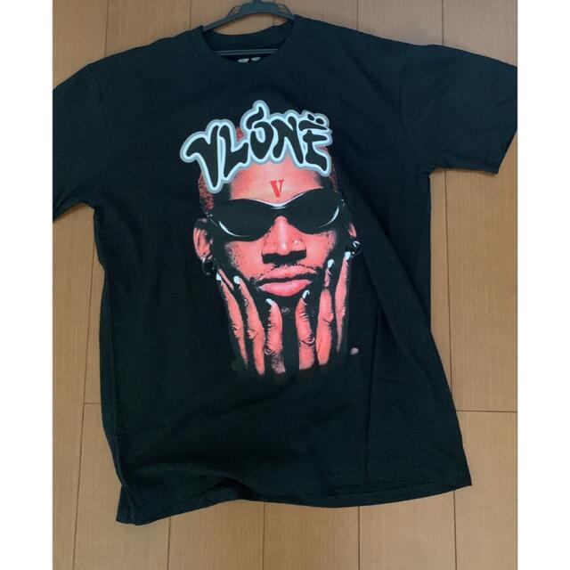 VLONE デニスロッドマン BLACK LOGO TEE お得なセール 8722円引き