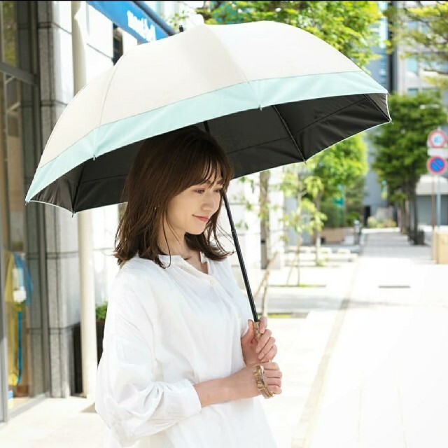 豊富なギフト 【☆】新品タグ付き BICHERIE.♡100％完全遮光 日傘 ベージュ×ミント 傘