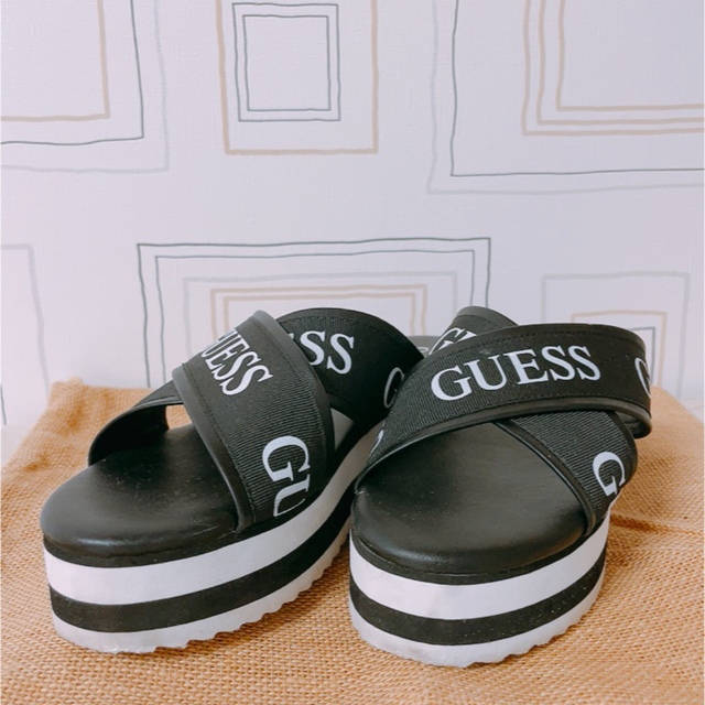 GUESS(ゲス)のGUESS サンダル　ひーこ様専用 レディースの靴/シューズ(サンダル)の商品写真