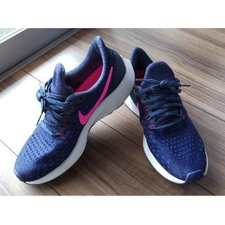 ナイキ(NIKE)の【美品】NIKEランニングシューズ 24.5cm(スニーカー)