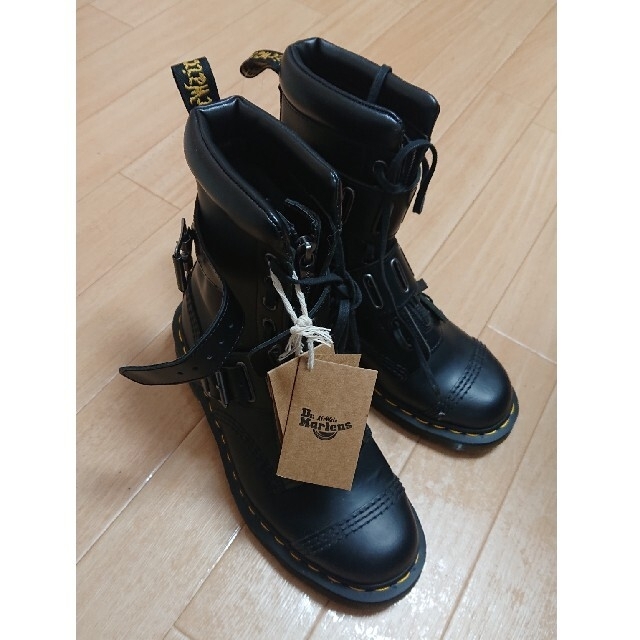 Dr.Martens(ドクターマーチン)の新品 Dr.Martens ドクターマーチン ブーツ レディースの靴/シューズ(ブーツ)の商品写真