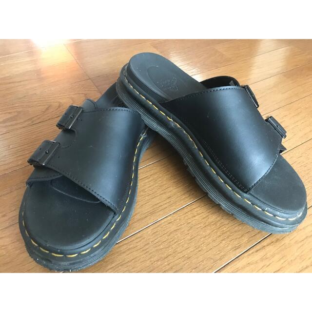 Dr.Martens(ドクターマーチン)のDr Martens Dax Sandals - Black Hydro メンズの靴/シューズ(サンダル)の商品写真