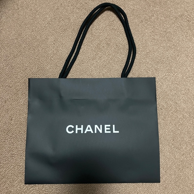 CHANEL(シャネル)のシャネル　ショッパー　紙袋 レディースのバッグ(ショップ袋)の商品写真