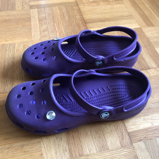 crocs(クロックス)のクロックス  メリージェーン　紫　W8 レディースの靴/シューズ(サンダル)の商品写真