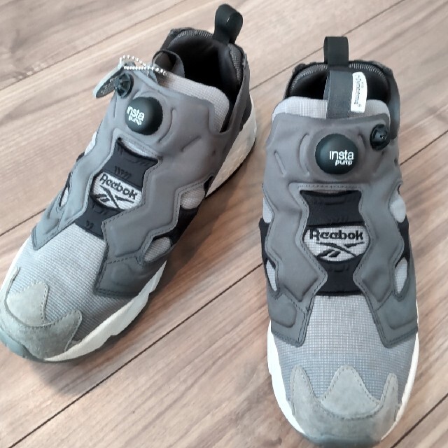 Reebok(リーボック)のReebokインスタポンプフューリー TECH/Black/Grey　26cm メンズの靴/シューズ(スニーカー)の商品写真