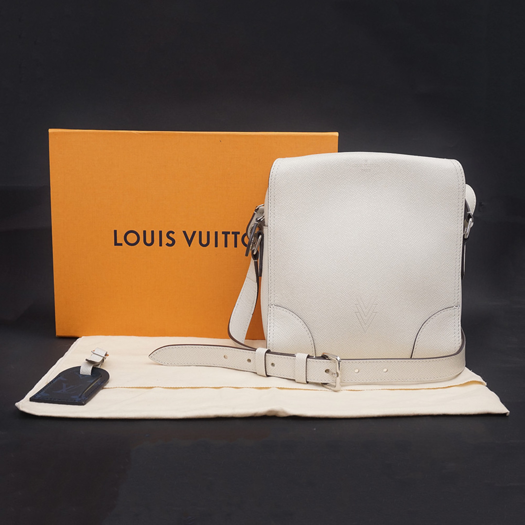 上品な LOUIS バッグ(新品・未使用品) PM メッセンジャー ニコライ