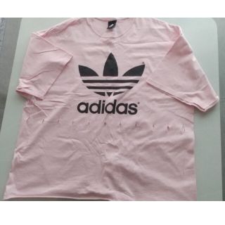 アディダス(adidas)のアディダス Tシャツ(Tシャツ/カットソー(半袖/袖なし))