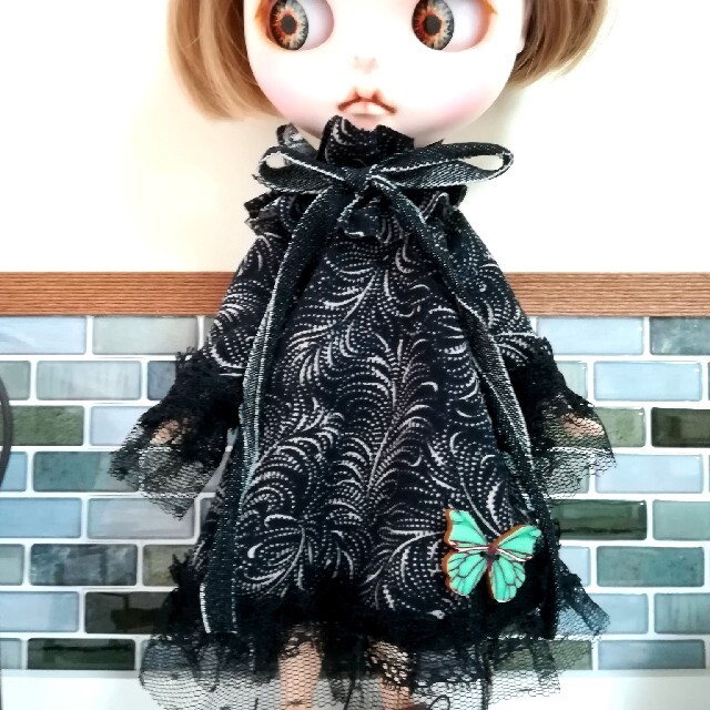 sold out 蝶のロングワンピース ブライスアウトフィット www