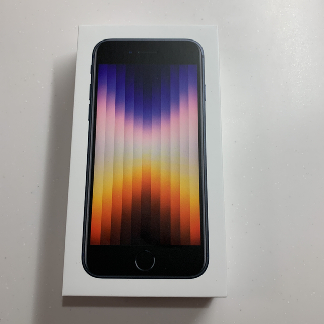 新品未使用品 Apple iPhone SE 64GB　第3世代