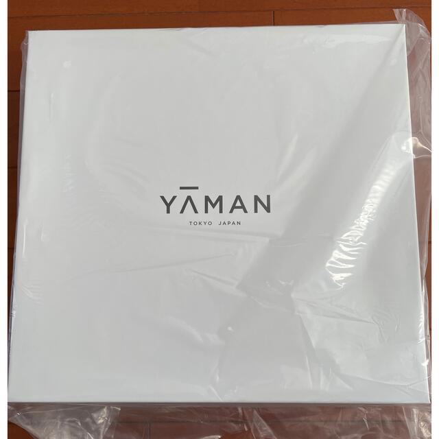 YA-MAN(ヤーマン)の【新品未開封】YA-MAN リフトドライヤー HC-20N1 ゴールド スマホ/家電/カメラの美容/健康(ドライヤー)の商品写真