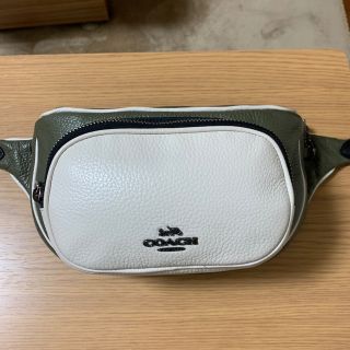 コーチ(COACH) グリーン ボディバッグ/ウエストポーチ(レディース)の