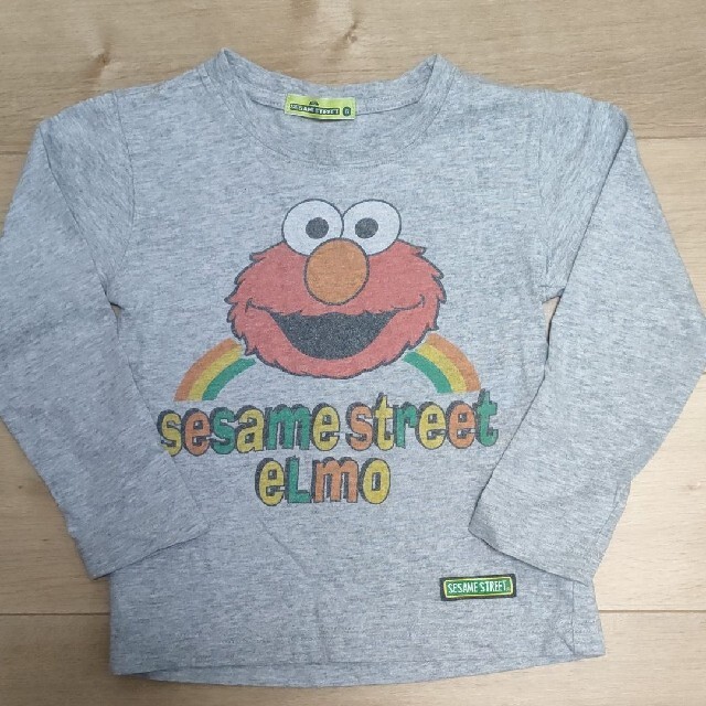 SESAME STREET(セサミストリート)の110cm セサミストリート エルモ 長袖Tシャツ キッズ/ベビー/マタニティのキッズ服男の子用(90cm~)(Tシャツ/カットソー)の商品写真