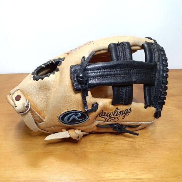 Rawlings(ローリングス)のローリングス アレックス・ロドリゲスモデル 限定色  一般 内野用 軟式グローブ スポーツ/アウトドアの野球(グローブ)の商品写真