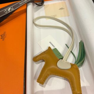 エルメス(Hermes)の新品未使用　エルメス　Hermes ロデオ　PM セサミ　ヴェールクリケ　クレ(チャーム)