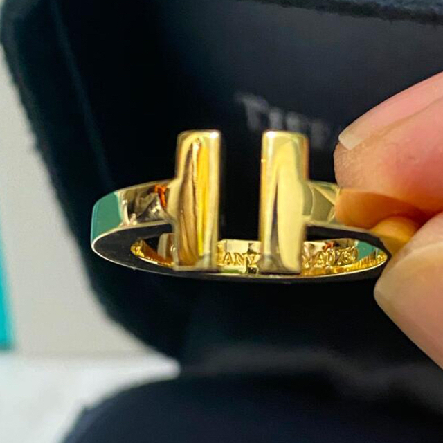 Tiffany & Co. - ご専用です。tiffany TスクエアYG k18ゴールドリング9