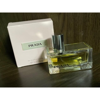 プラダ(PRADA)のプラダ　アンバー　30ml(ユニセックス)