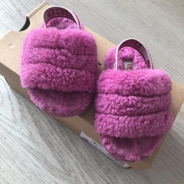 UGG(アグ)のugg サンダル キッズ/ベビー/マタニティのベビー靴/シューズ(~14cm)(サンダル)の商品写真